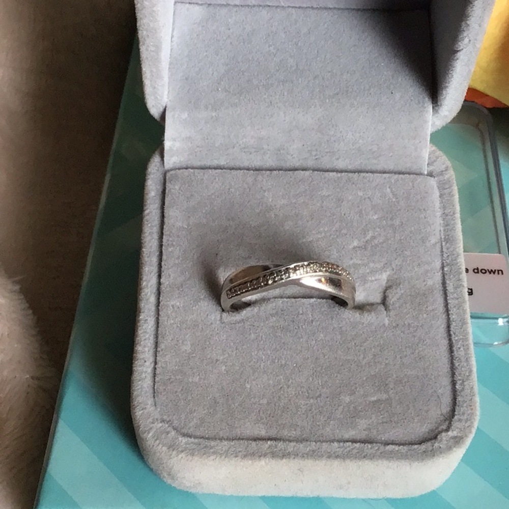 Vintage Italy Sterling Silver and diamond cross over band